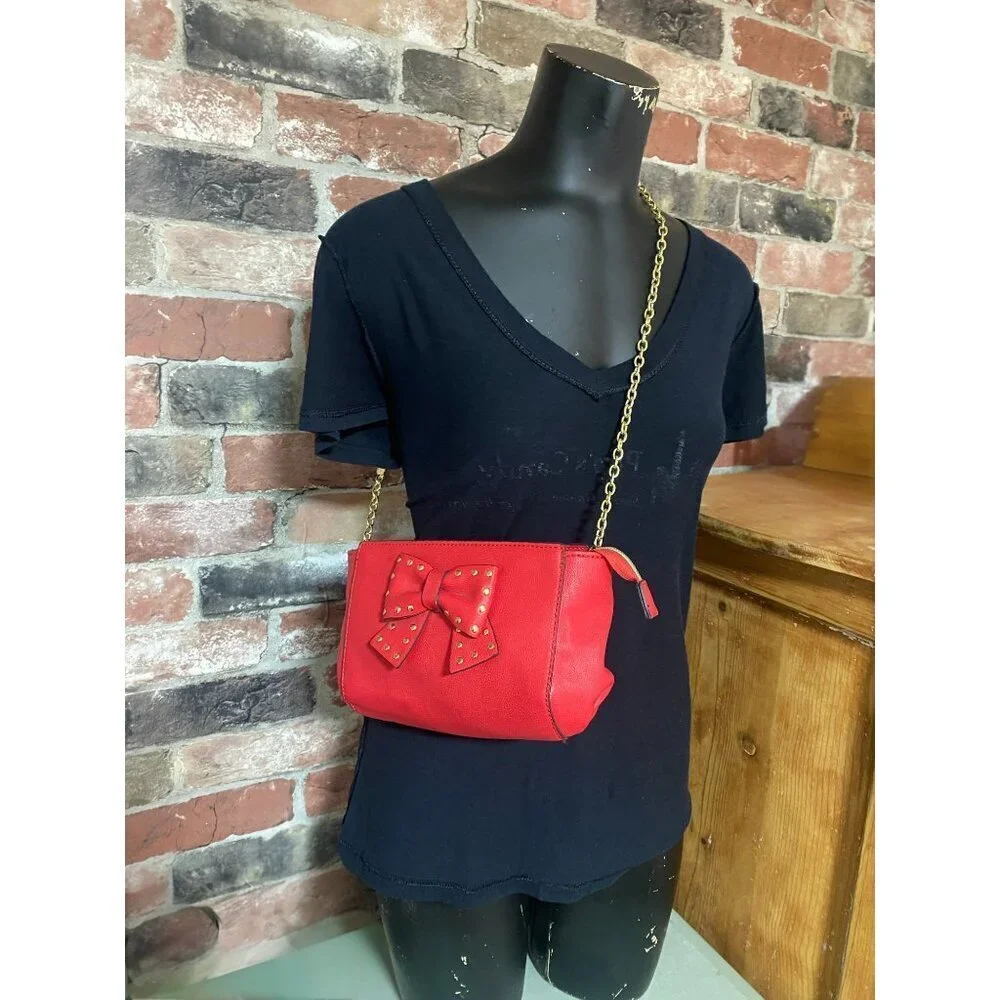 Betsey Johnson Bow Shoulder Crossbody Bag in Red